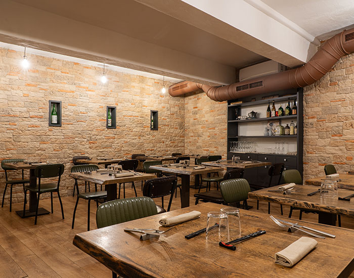 Tavolo Imperiale Privé Tavolo imperiale apparecchiato sala riservata Kobuta
